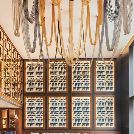 Готель Wine & Books